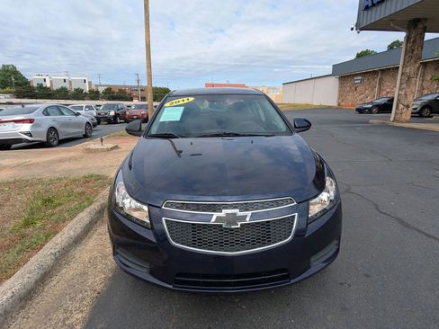 Used 2011 Chevrolet Cruze LT FWD image 2