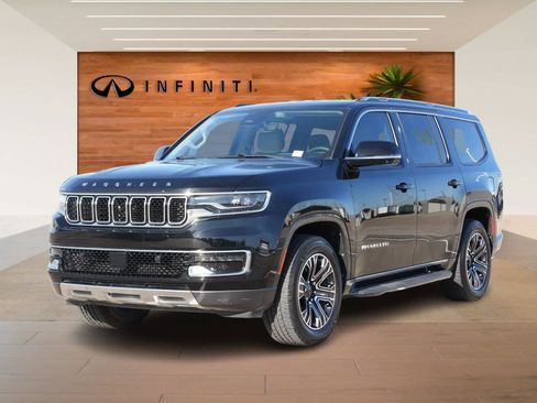 Used 2022 Jeep Wagoneer Series III w/ Convenience Group I image 1