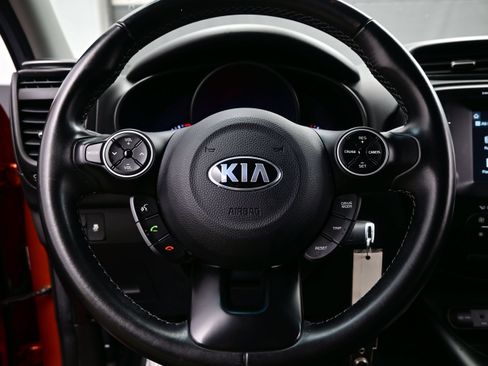 Used 2019 Kia Soul + FWD image 20