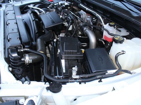 Used 2024 GMC Sierra 2500 SLT w/ SLT Convenience Package image 34