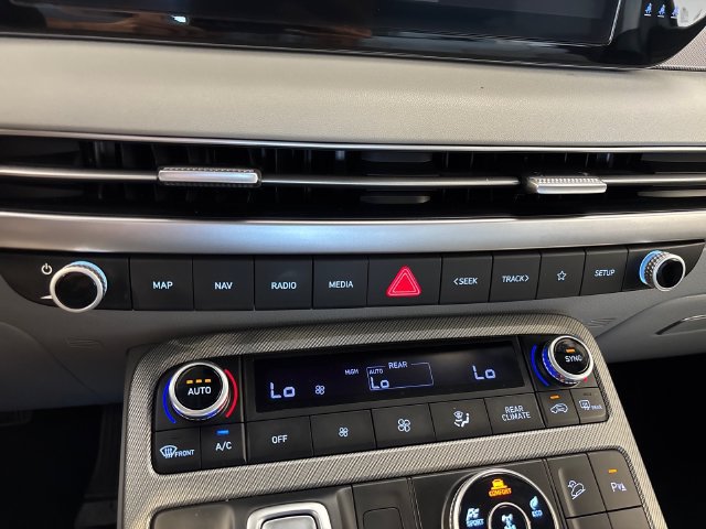Used 2025 Hyundai Palisade SEL AWD/4WD image 13