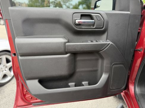 Used 2021 Chevrolet Silverado 1500 Custom AWD/4WD image 17