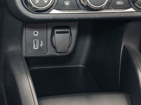 Used 2024 Nissan Versa S FWD image 18