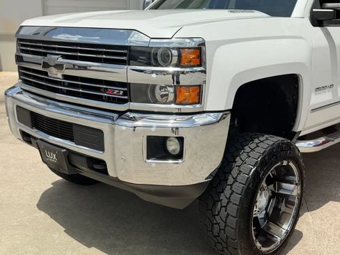 Used 2015 Chevrolet Silverado 2500 LTZ w/ Duramax Plus Package AWD/4WD image 2
