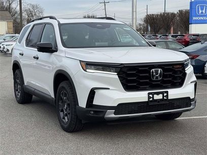 New 2025 Honda Pilot TrailSport