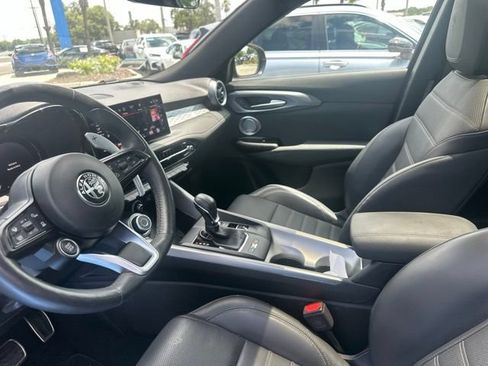 Used 2024 Alfa Romeo Tonale Ti AWD/4WD image 17