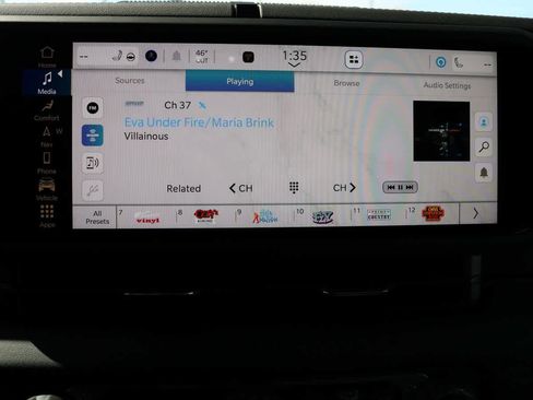 Used 2024 Jeep Gladiator Mojave w/ Technology Group image 16