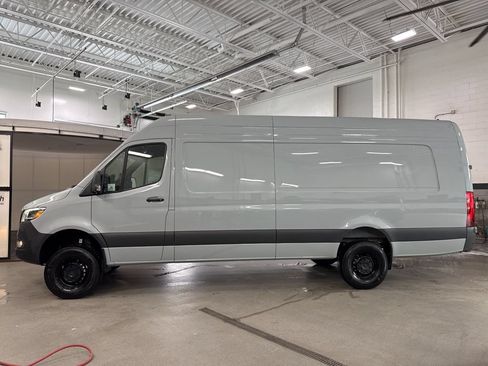 New 2026 Mercedes-Benz Sprinter 2500 image 2