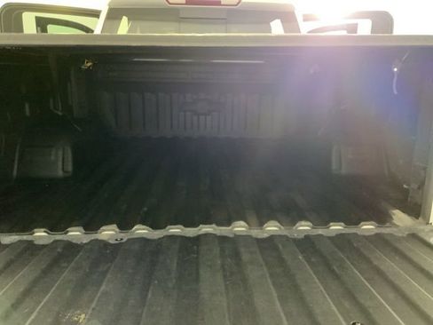 Used 2021 Chevrolet Silverado 1500 LT w/ Z71 Off-Road Package AWD/4WD image 36