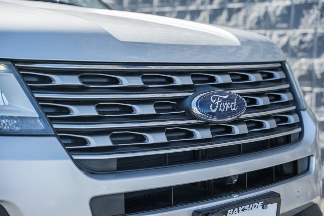 Used 2017 Ford Explorer Limited AWD/4WD image 18