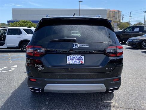 New 2025 Honda Pilot Elite image 5