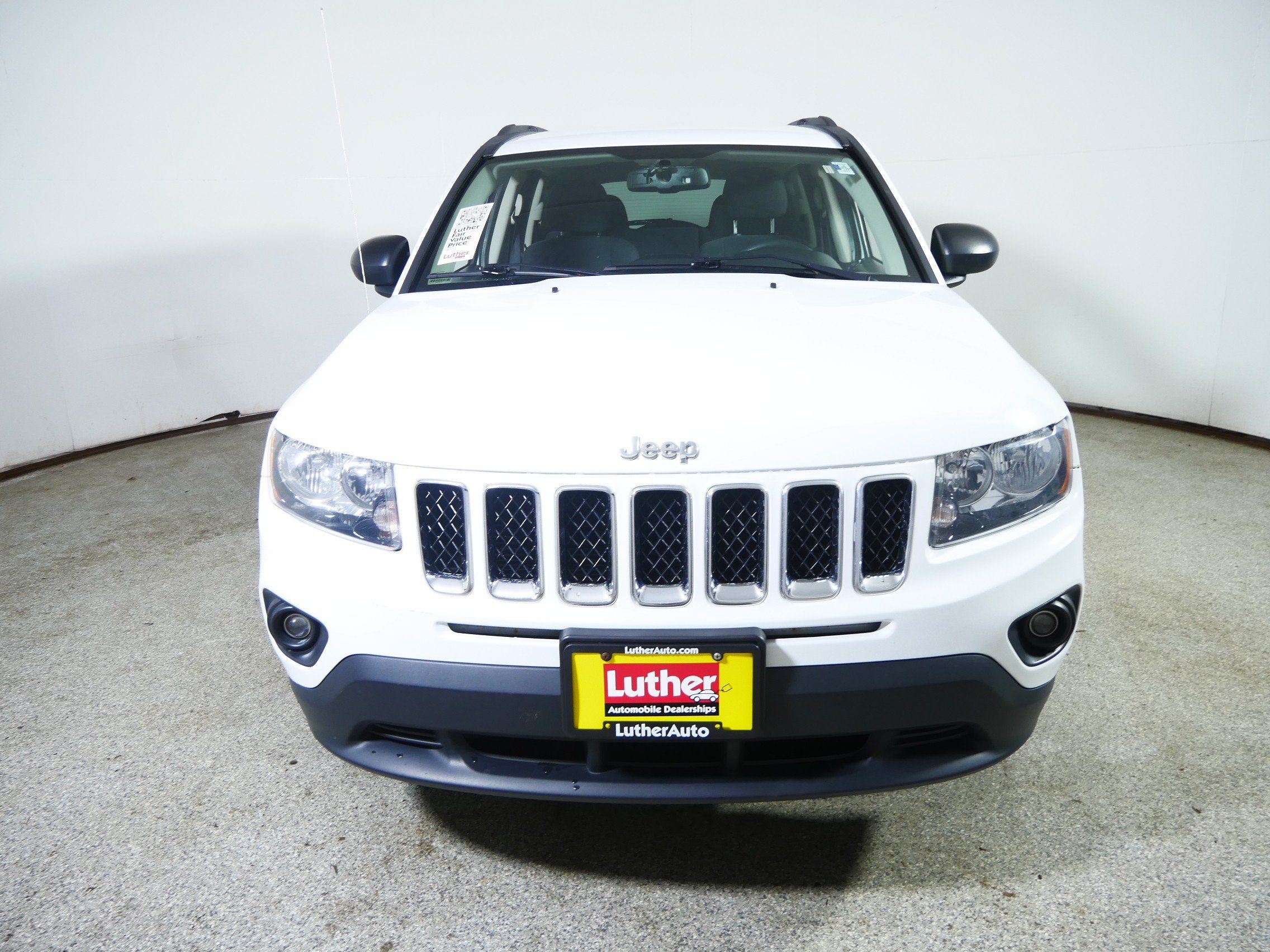 Used 2017 Jeep Compass Sport w/ Power Value Group AWD/4WD image 2