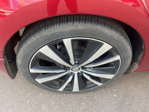 Used 2019 Nissan Altima 2.5 SR w/ SR Premium Package image 21