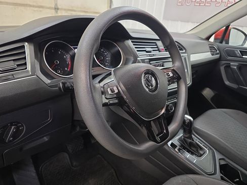 Used 2018 Volkswagen Tiguan S w/ Front Fog Lights Package FWD image 24