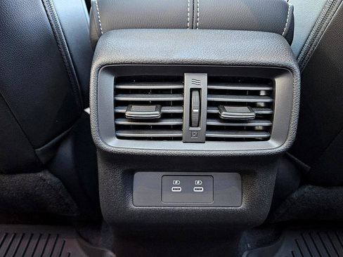 New 2025 Nissan Murano SL image 12