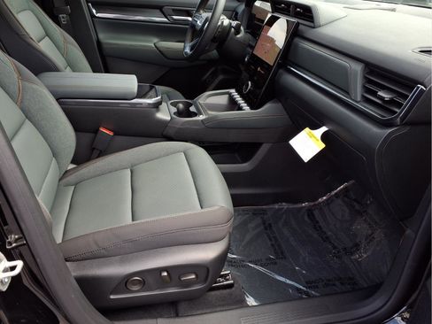 New 2026 GMC Terrain AT4 w/ Convenience Package III AWD/4WD image 22