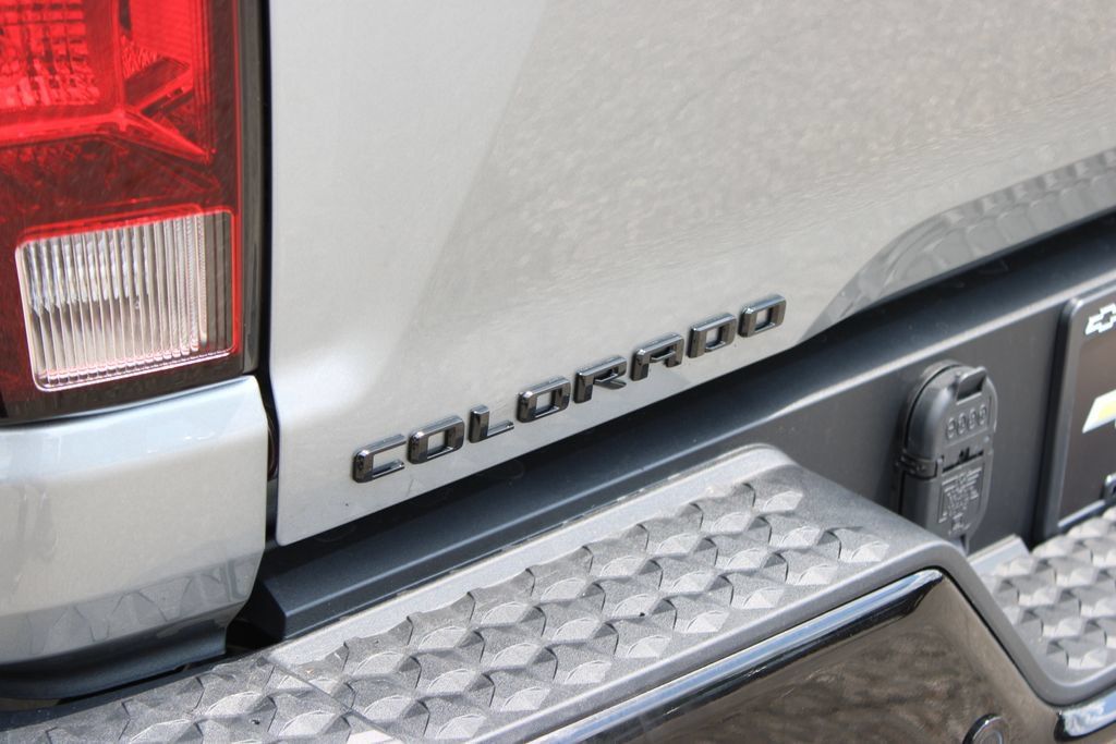 New 2026 Chevrolet Colorado Trail Boss w/ Midnight Edition AWD/4WD image 34