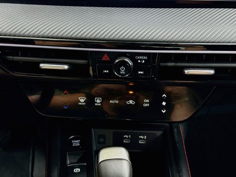 Used 2025 Nissan Kicks SR FWD image 23