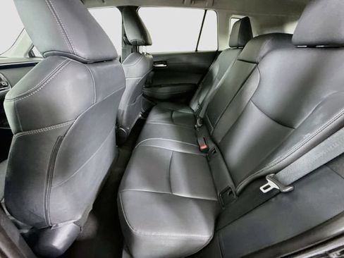 Certified 2026 Toyota Corolla Cross XLE FWD image 25