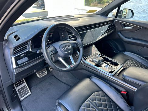 Used 2021 Audi SQ7 Premium Plus w/ Driver Assistance Package image 24