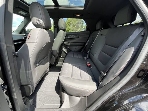 Certified 2023 Chevrolet TrailBlazer RS w/ Sun and Liftgate Package AWD/4WD image 16
