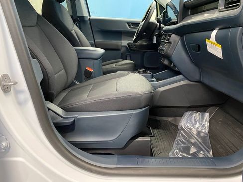 New 2025 Ford Maverick XL image 40