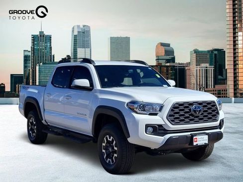 Used 2023 Toyota Tacoma TRD Off-Road w/ Technology Package image 8