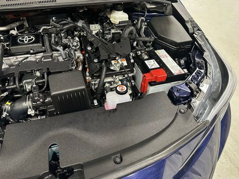 Used 2025 Toyota Corolla LE image 66