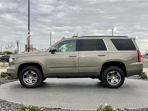 Used 2017 Chevrolet Tahoe LT w/ Luxury Package image 8