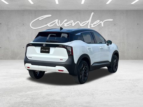 New 2026 Nissan Kicks SR FWD image 17