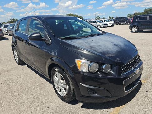 Used 2014 Chevrolet Sonic LT FWD image 2