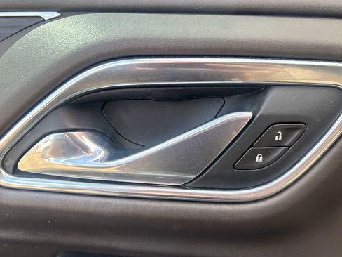 Used 2021 GMC Yukon SLT w/ SLT Luxury Plus Package image 7