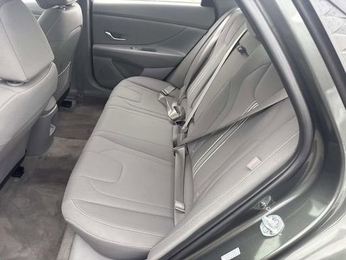 Certified 2024 Hyundai Elantra SEL w/ Convenience Package image 16