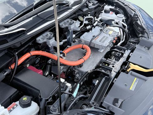 Used 2023 Nissan Ariya FWD image 17