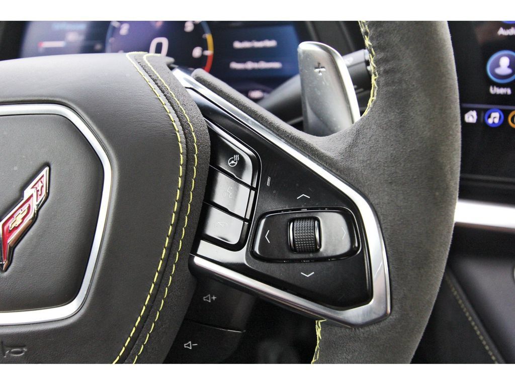 Used 2022 Chevrolet Corvette Stingray Premium Conv RWD image 12