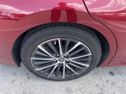 Certified 2022 Lexus ES 350 w/ Premium Package FWD image 4