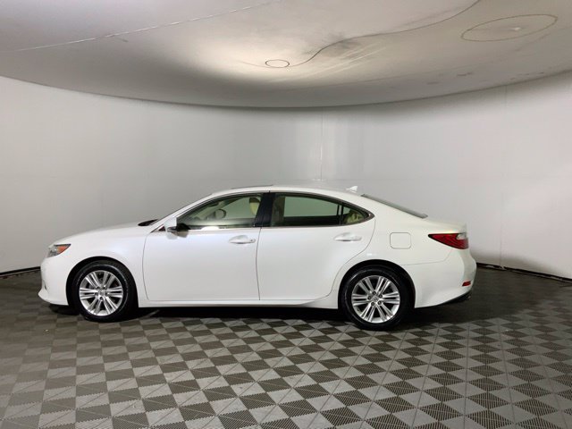 Used 2014 Lexus ES 350 w/ Premium Package FWD image 17
