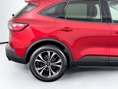 Used 2021 Ford Escape SE w/ SE Sport Appearance Package AWD/4WD image 41