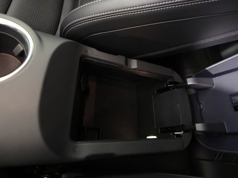 Used 2025 Ford Mustang GT Premium RWD image 38