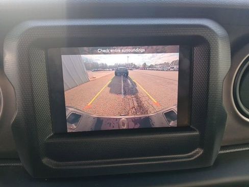 Used 2020 Jeep Gladiator Sport w/ Quick Order Package 24S image 38