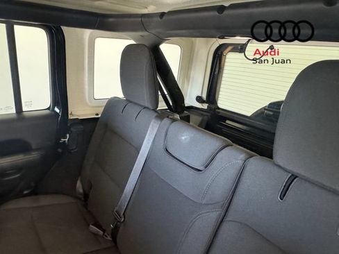 Used 2019 Jeep Wrangler Unlimited Sahara AWD/4WD image 23