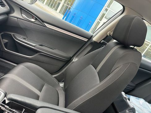Used 2016 Honda Civic EX image 7