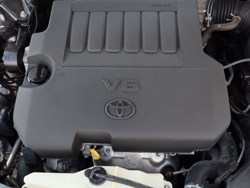 Used 2016 Toyota Camry XSE w/ Advanced Technology Package FWD image 29