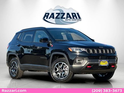 New 2026 Jeep Compass Trailhawk w/ Sun, Sound & Navigation Group image 1