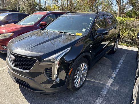 Used 2020 Cadillac XT4 Sport image 1