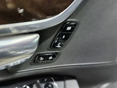 Used 2018 Volvo S90 T5 Momentum w/ Protection Package image 25