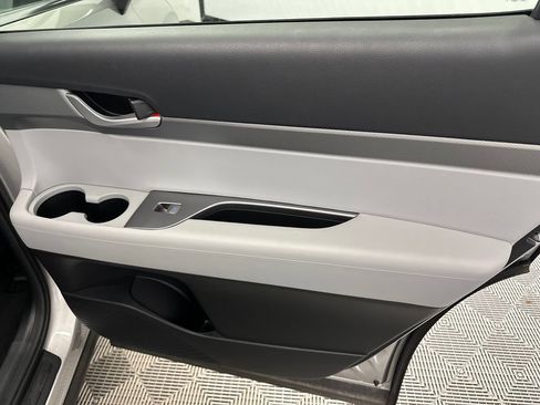 Used 2025 Hyundai Palisade SEL FWD image 17