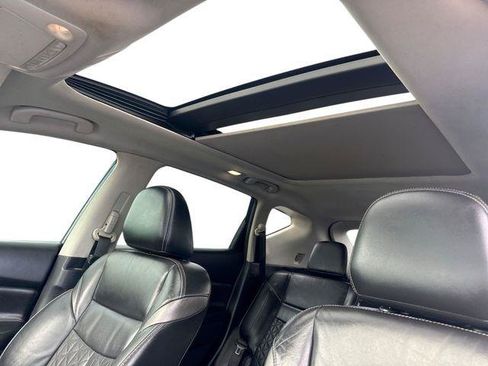 Used 2019 Nissan Murano Platinum FWD image 16