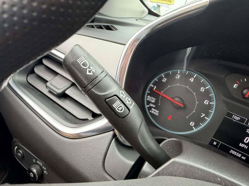 Certified 2023 Chevrolet Equinox LS AWD/4WD image 24
