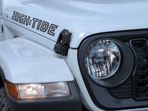 New 2025 Jeep Gladiator Sport image 23